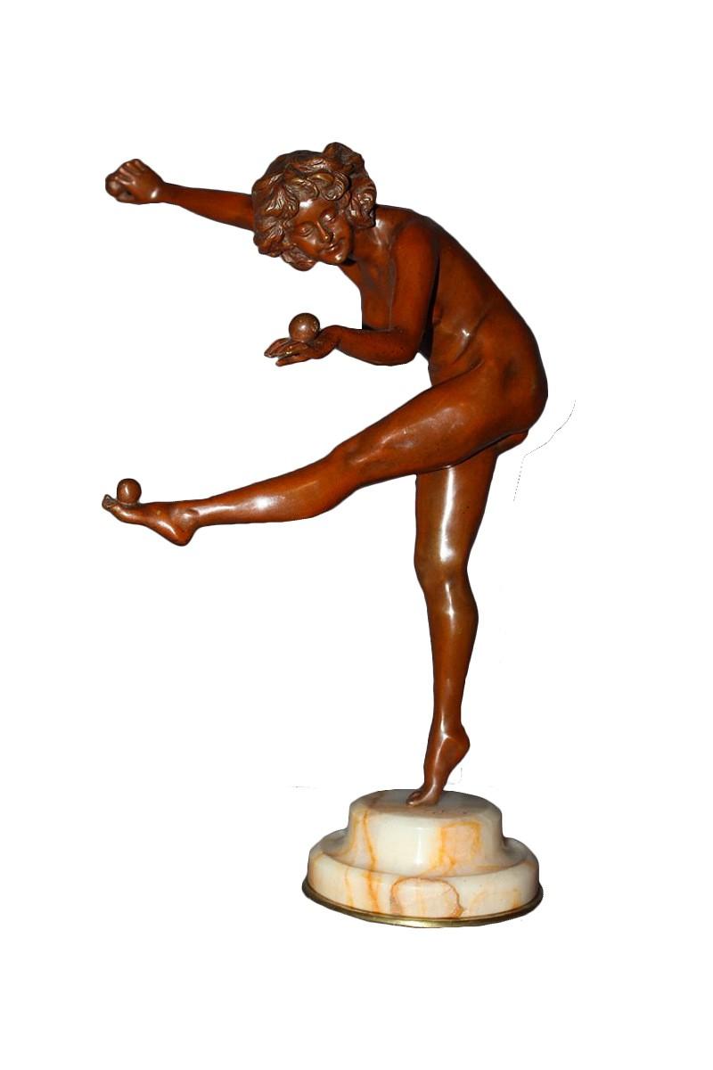 Claire Colinet sculpture Art Déco d’une femme en bronze patiné